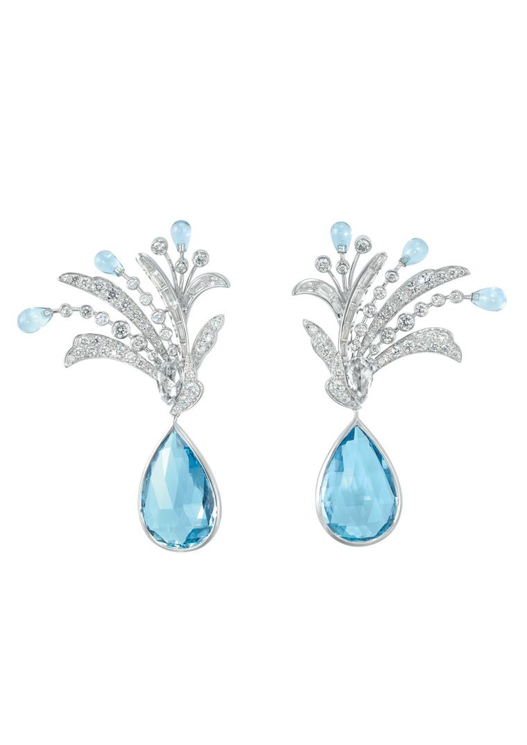 Boucheron Hotel de la Lumière Paon de Lune earrings in white gold, set with aquamarine and white diamonds.