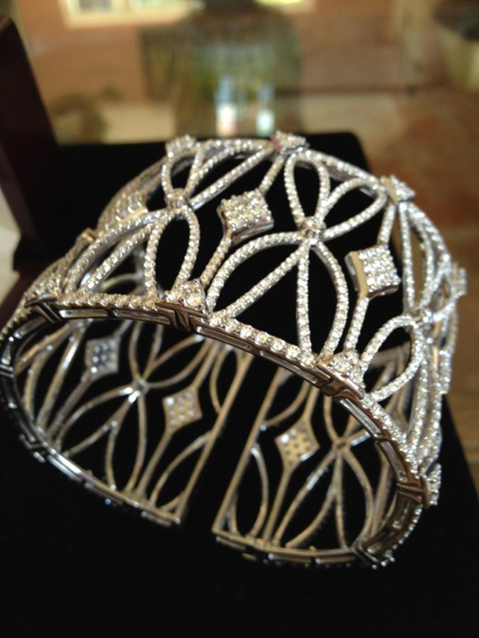 Blue Nile art-deco 24-carat diamond encrusted cuff bracelet