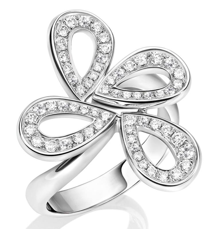 Montblanc_Collection_Princesse_Grace_de_Monaco_Petales_de_Rose_motif_ring_107963