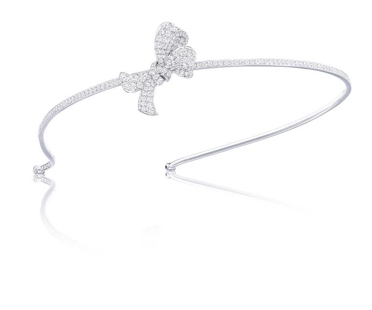 Graff Diamonds bow motif Alice band, set with 10.13ct diamonds