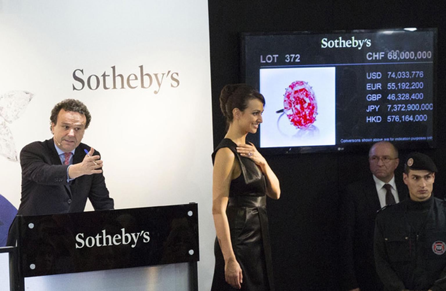 GenevaPinkNov2013Sothebys.jpg