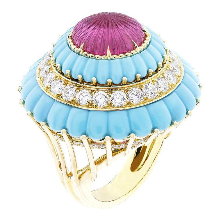 Van Cleef & Arpels Lady’s Cocktail Ring in yellow gold, with round diamonds, carved rubellite and turquoise