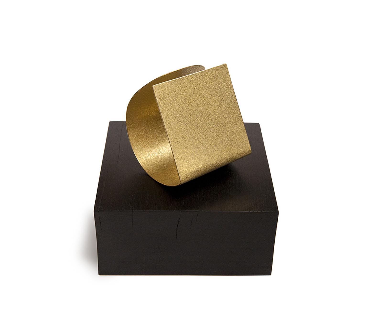 Ute Decker 'Squaring the Circle' minimalist arm piece in Fairtrade gold