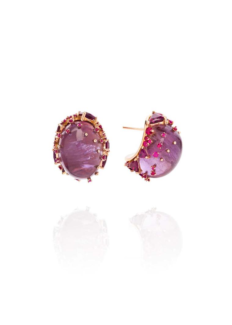 Fernando Jorge Fusion Rounded Earrings in rose gold with rubies, rhodolites and amethyst.