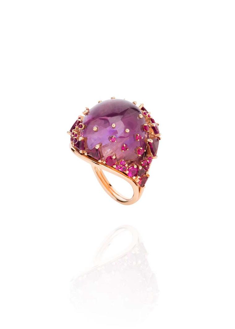 Fernando Jorge Fusion Rounded Ring in rose gold with rubies, rhodolites and amethyst.