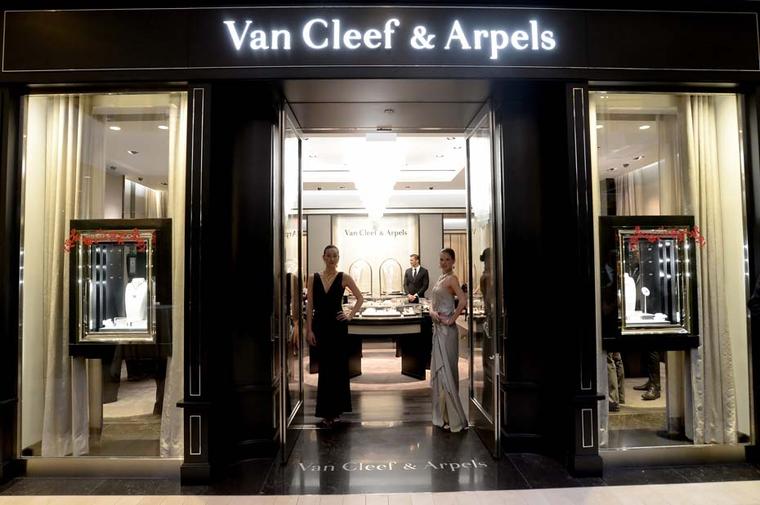 The facade of the newly reopened Van Cleef & Arpels boutique at the South Coast Plaza in California
