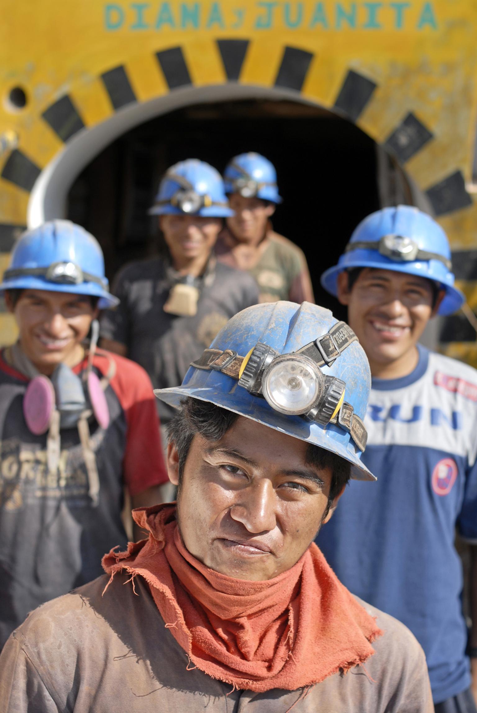 Thanks to the Fairmined standard, anyone who buys gold or other Fairmined-certified metals directly supports those working in community mines