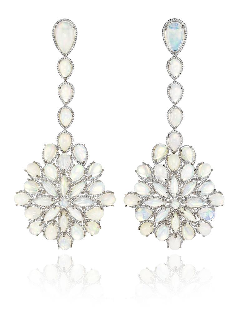 Cate Blanchett's Oscars 2014 opal drop earrings are from Chopard’s new Red Carpet Collection for this year and feature 62 white opals set in white gold with diamond pavé