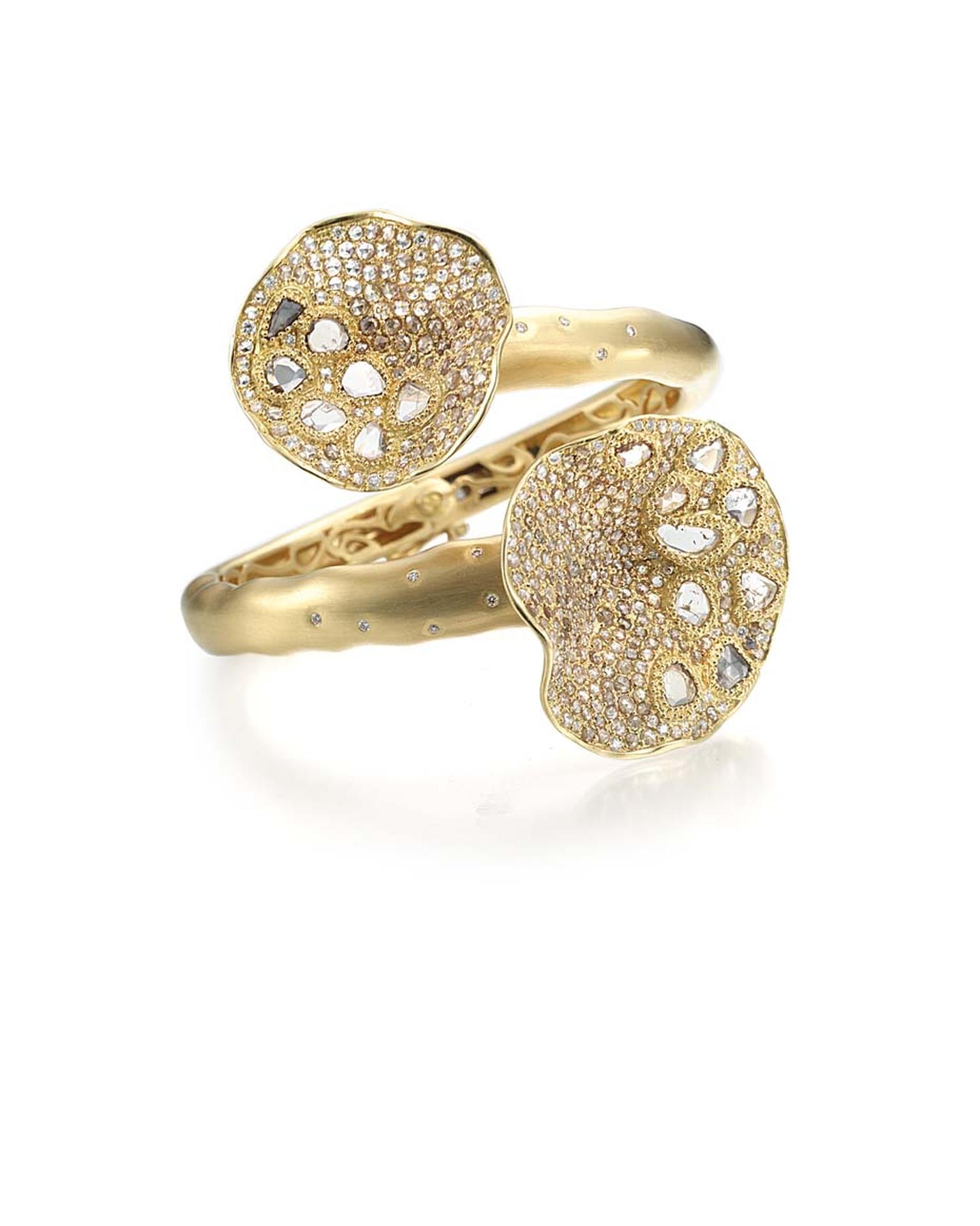 Coomi Serenity Flower ring with gold, brilliant diamonds and rose-cut diamond paisley.