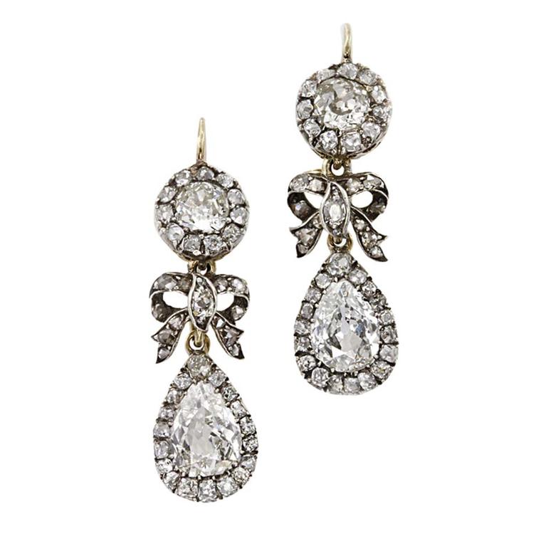 Louis Vuitton Diamond Gold Earrings at 1stDibs