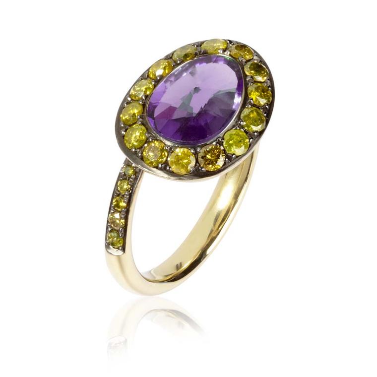 Annoushka Dusty Diamonds yellow gold ring with yellow diamonds and a centre amethyst.