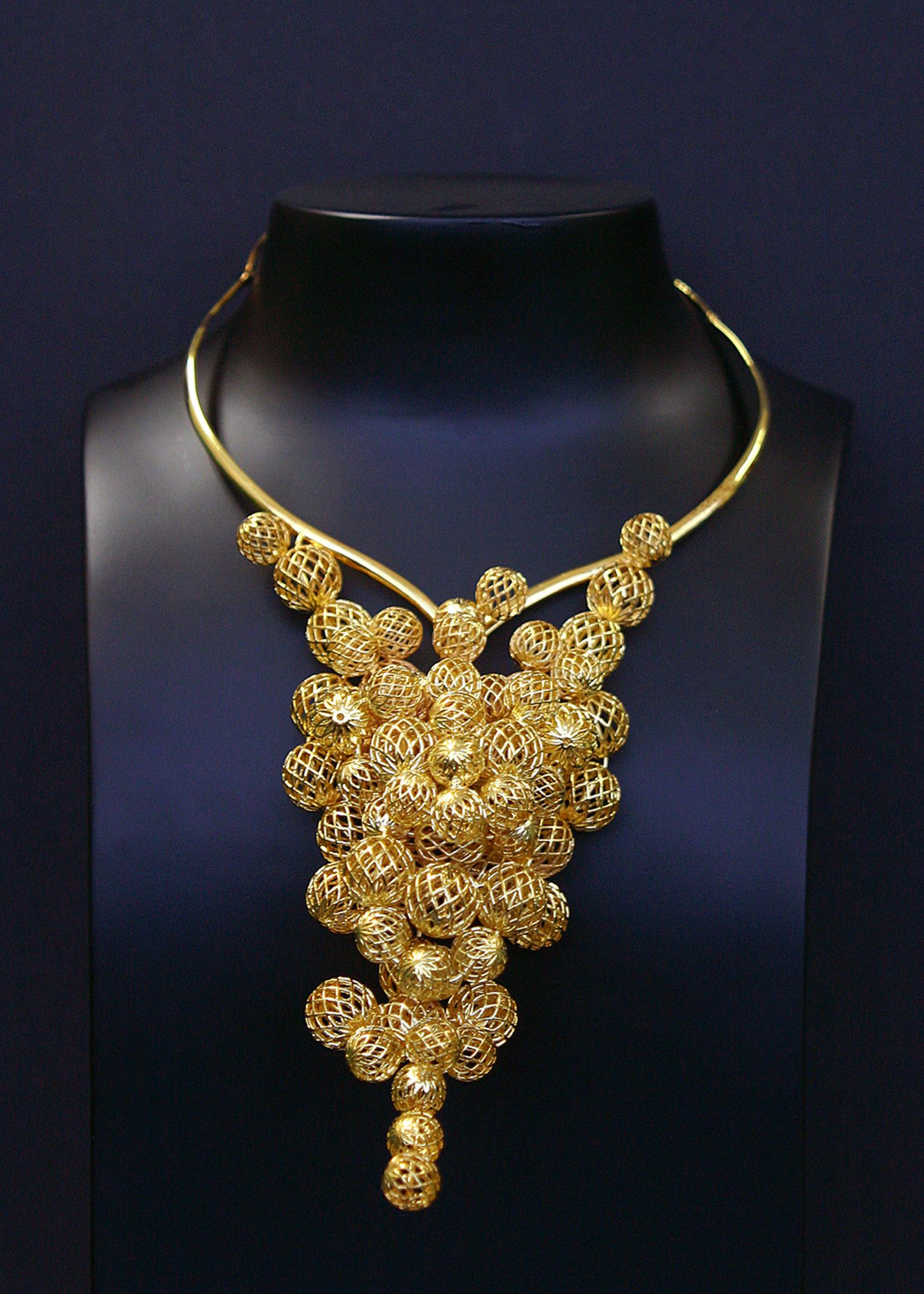 Myungji Ye Blooming Series necklace in yellow gold