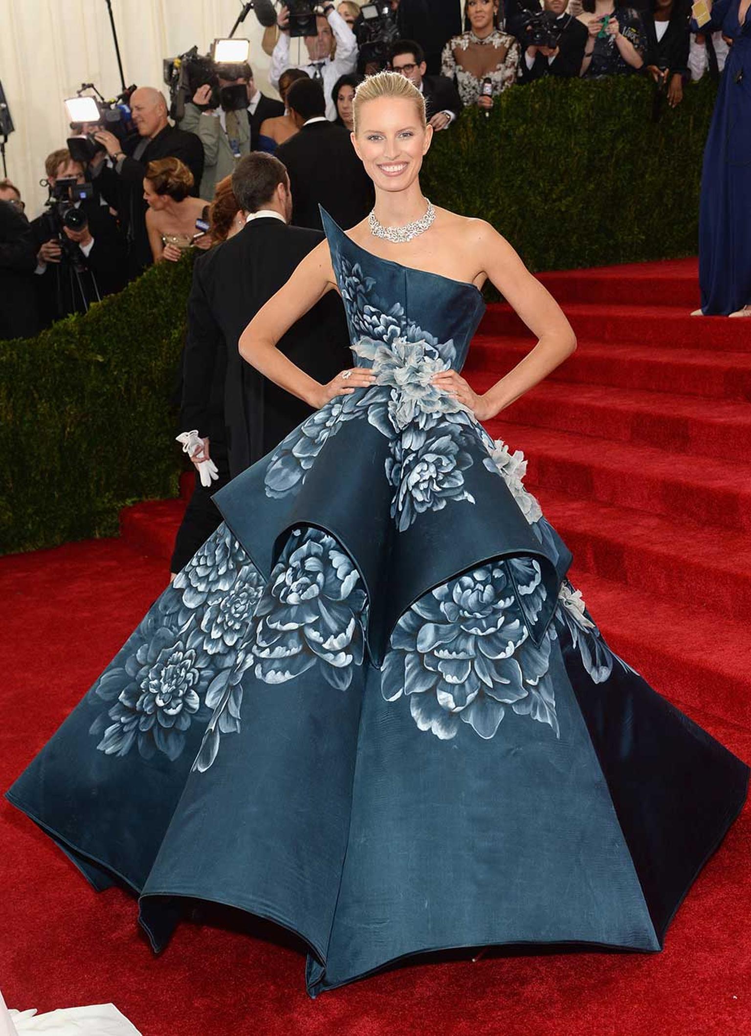 orerunner for the Met Ball 2014 best dressed award, model of the moment Karolina Kurkova was angular perfection in a Marchesa gown, paired with a 55-carat Guipure diamond necklace and Queen Diamond ring, both by Harry Winston and together worth more than 