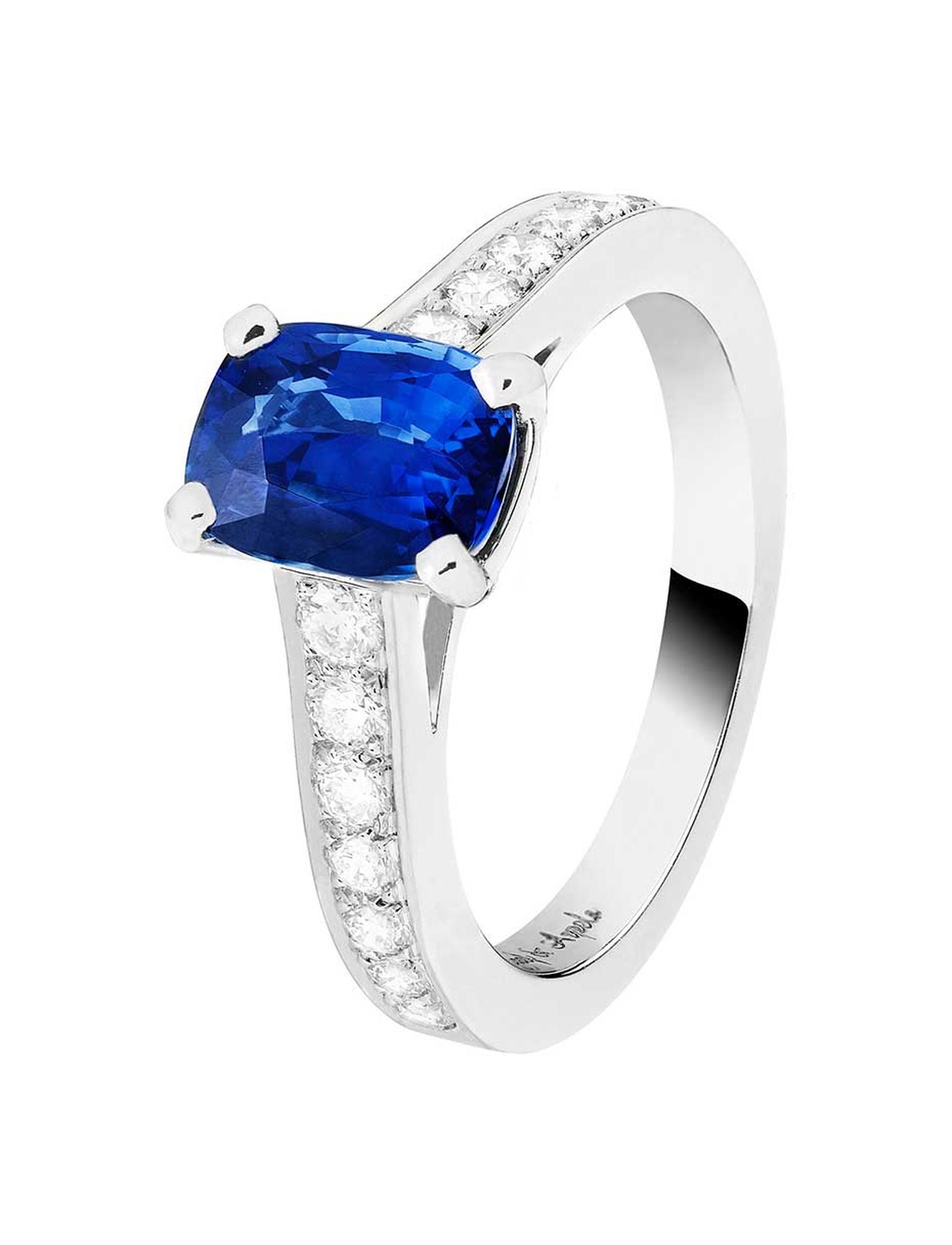 Worn by Kirsten Dunst to the 2014 Met Ball, the Van Cleef & Arpels Pushkar platinum ring featuring a 2.60ct sapphire and diamonds