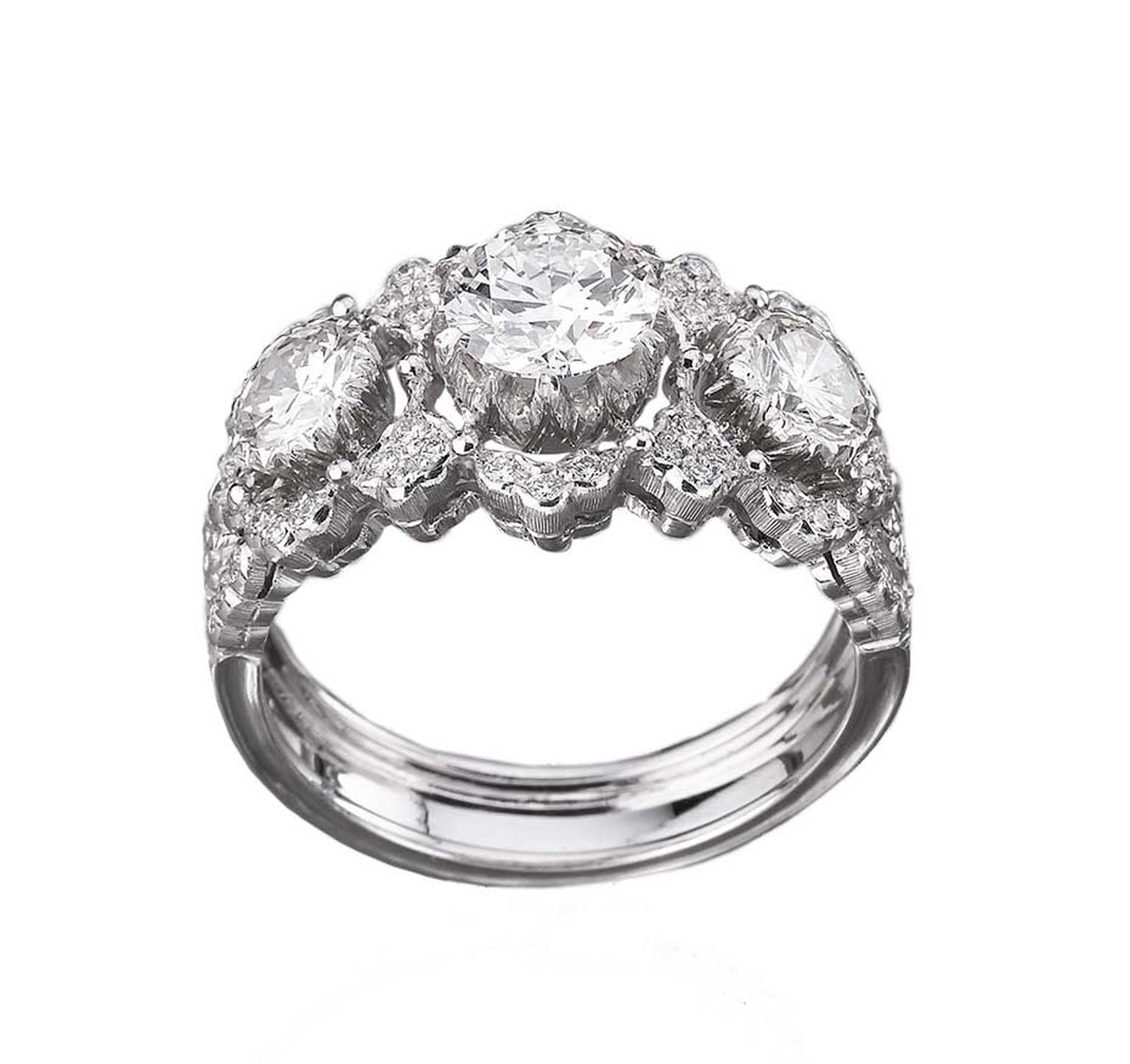 Buccellati Romanza diamond engagement ring with rigato engraving