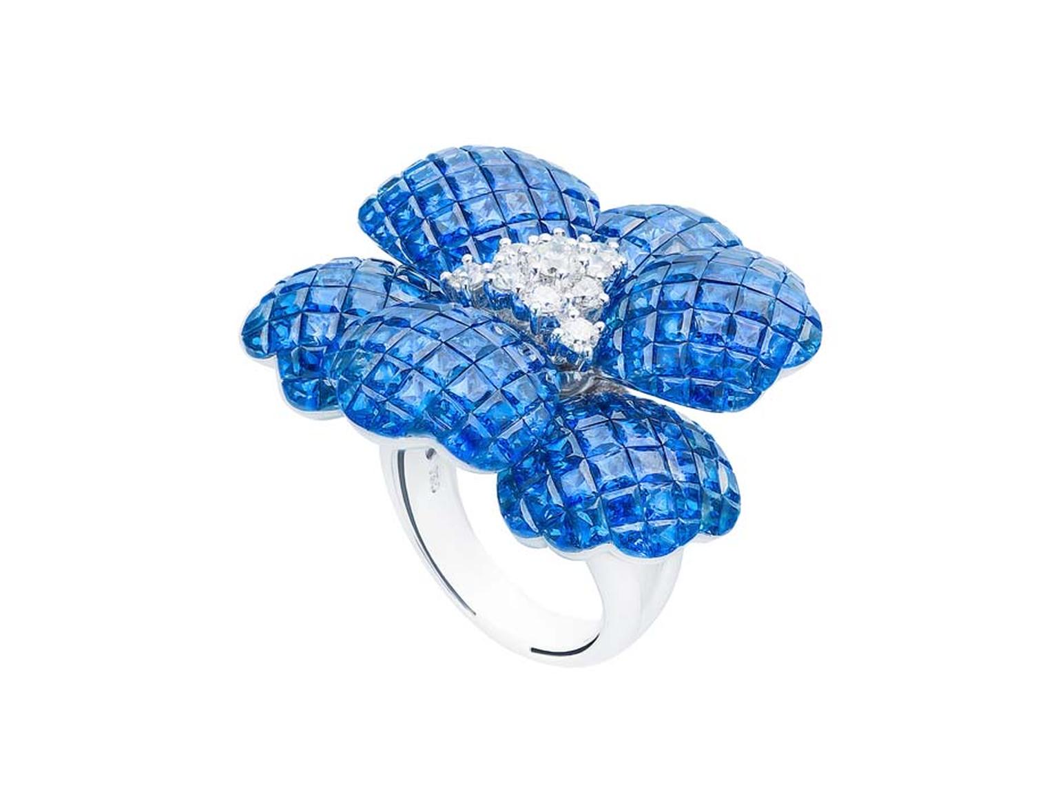 Damian by Mischelle Flower ring with sapphires and diamonds