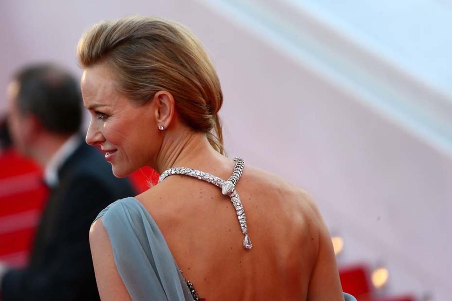 Naomi Watts wore a diamond Bulgari Serpenti necklace back to front so the snake’s tail trailed elegantly down her back