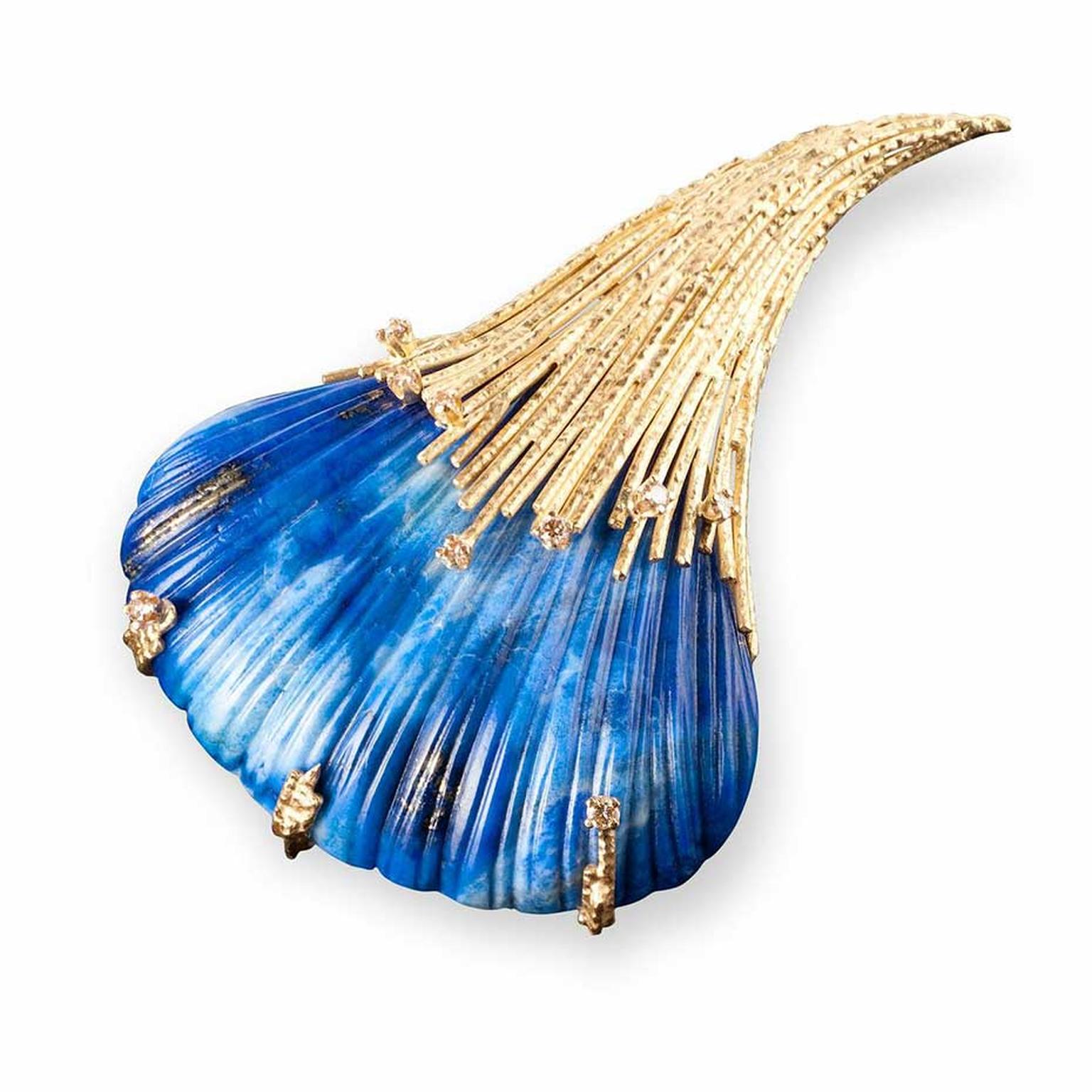 Andrew Grima brooch with yellow gold textured wire, cognac diamonds and lapis lazuli