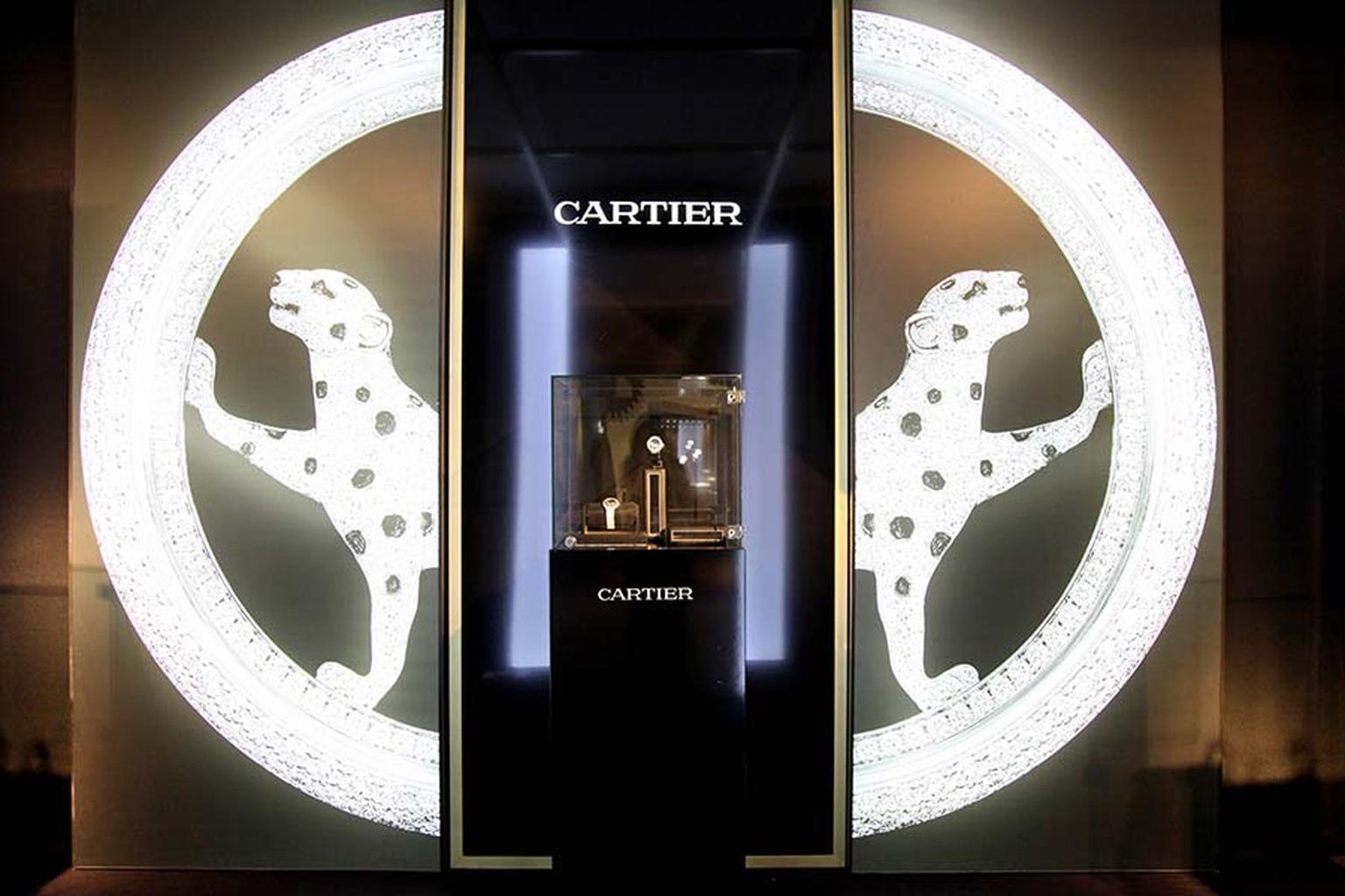 Cartier seduces at the SIAR in Madrid with a lavish display of watches and jewellery.
