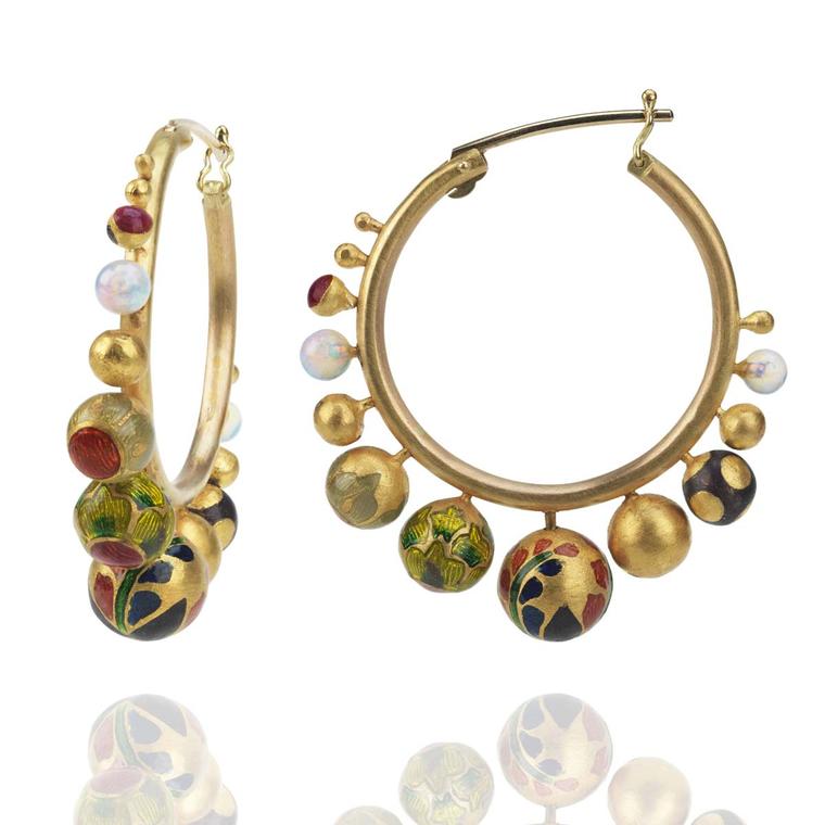 Alice Cicolini Kimono Hoop earrings in yellow gold with white opals and vitreous enamel spheres.