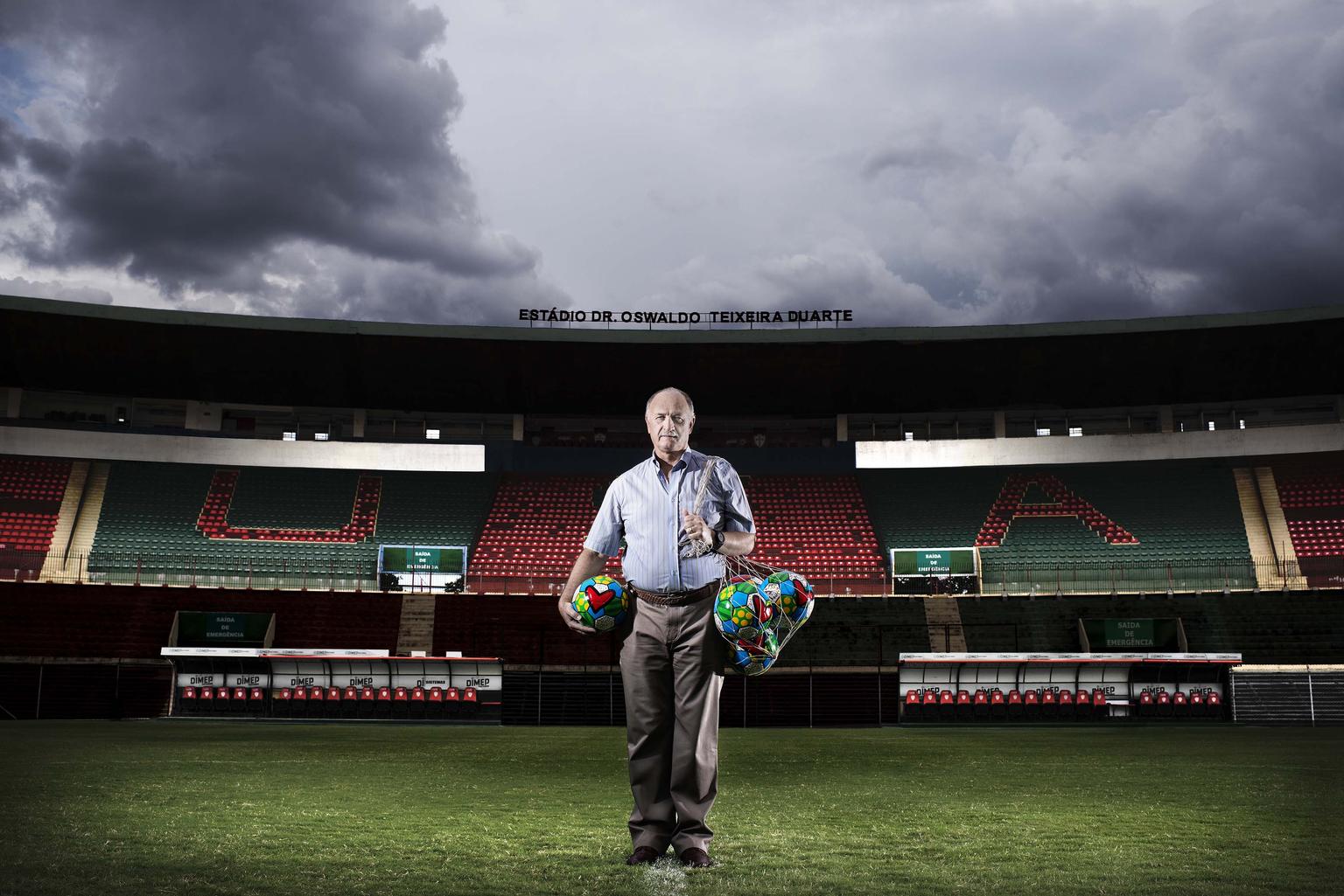 Hublot has also created a special-edition World Cup watch for the Brazilian football team's head coach Luiz Felipe Scolari, known as "Big Phil": the Hublot King Power Scolari.