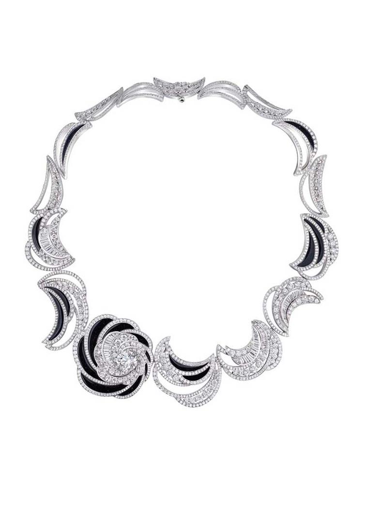 De Beers Aria High Jewellery Unique necklace featuring aventurine and pavé, brilliant and baguette-cut diamonds.