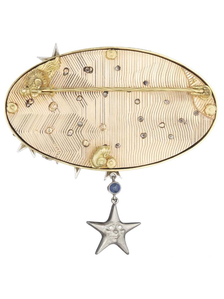 Anthony Lent's Hands to the Stars brooch features engine-turned engraving, undertaken by hand on a 19th-century engraving machine.