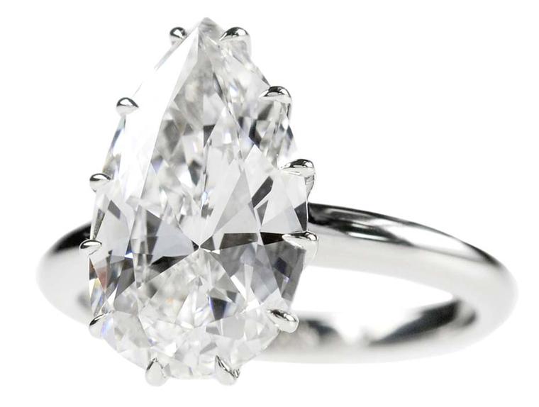Lucie Campbell's classic solitaire setting shows off a 4ct pear-cut diamond ring in all its glory.