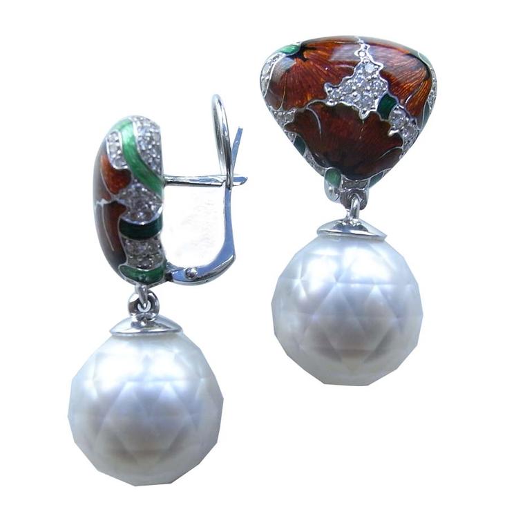 Ilgiz for Annoushka Poppies drop earrings in yellow gold with enamelled poppies, diamonds and faceted pearl, all created using an array of intricate techniques including filigree, engraving, embossing and enamelling.