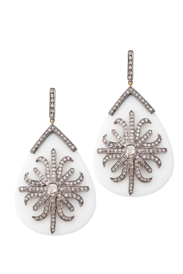 Elena C gold and silver earrings featuring white diamonds and white agate, as worn by Queen Rania (2,795€).