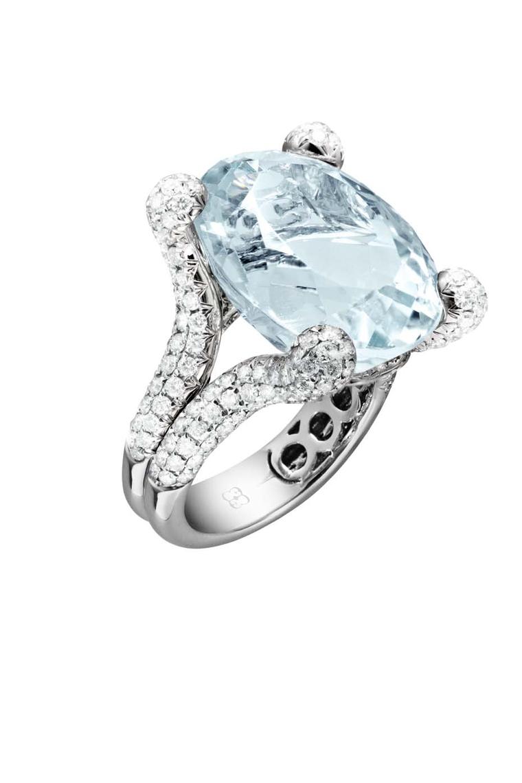 Elena C one-of-a-kind aquamarine ring set in white gold with diamonds (10,470€).