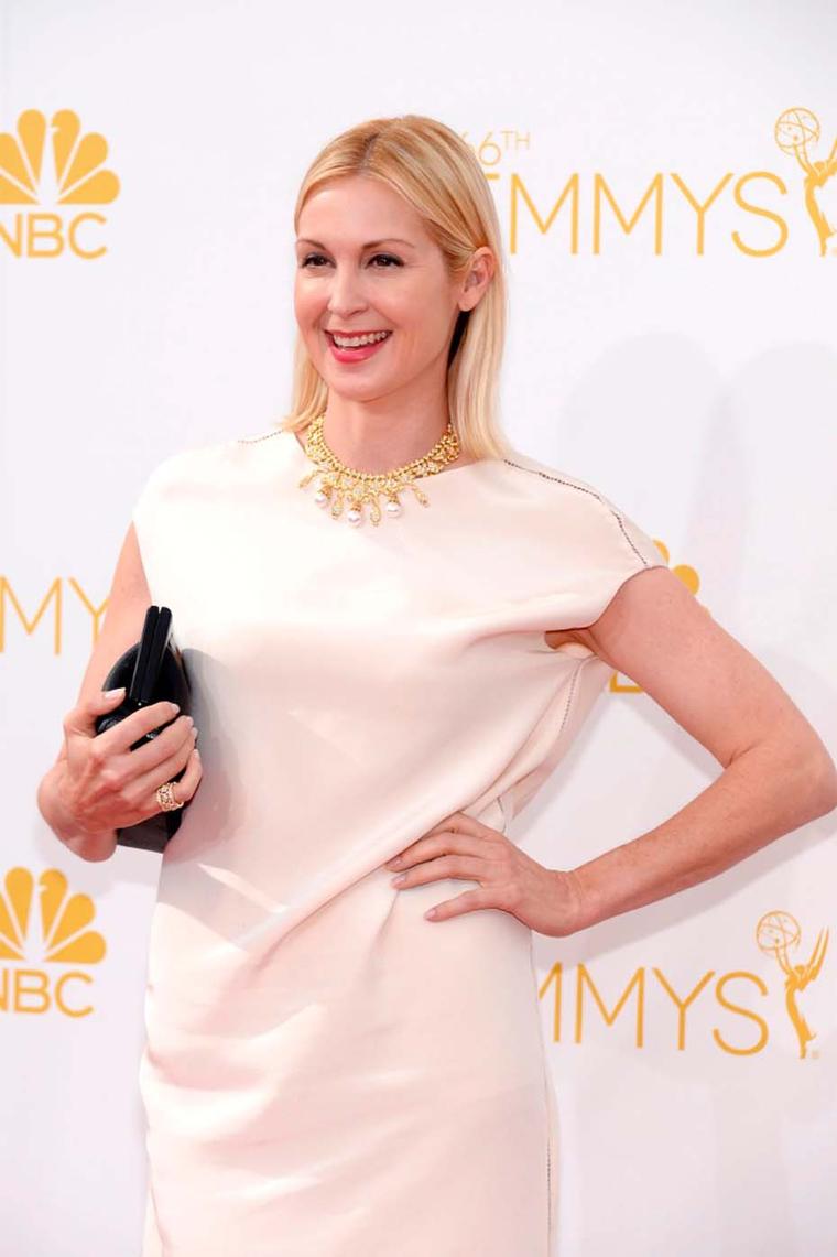 Gossip Girl actress Kelly Rutherford chose a Van Cleef & Arpels Heritage range necklace in yellow gold with cultured pearls and diamonds as well as a Snowflake ring in yellow gold and diamonds.