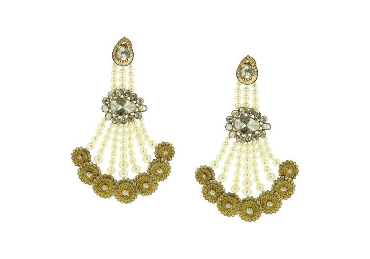 Birdhichand Ghanshyamdas Aks collection Coin earrings with pearls and uncut and brilliant-cut diamonds.