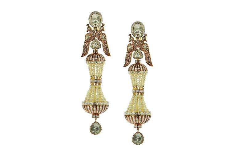 Birdhichand Ghanshyamdas Aks collection Peacock earrings inspired by minarets, featuring studded pearls and uncut and brilliant-cut diamonds.