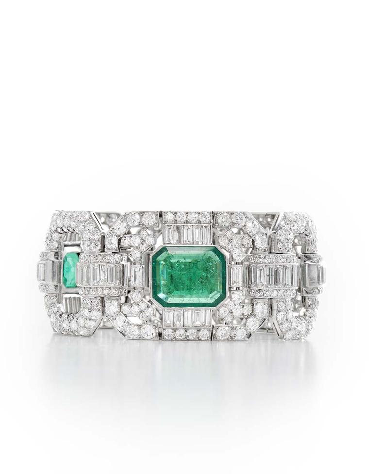 A highlight at Palais Royal Paris, Paris and Hong Kong, is this important Art Deco diamond and emerald bracelet, circa 1930.