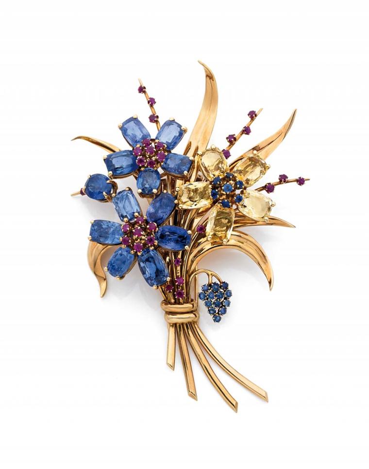 From Paris is Galerie Bruno Pepin, which is exhibiting this Van Cleef & Arpels Hawaii brooch in yellow gold with sapphires circa 1945.