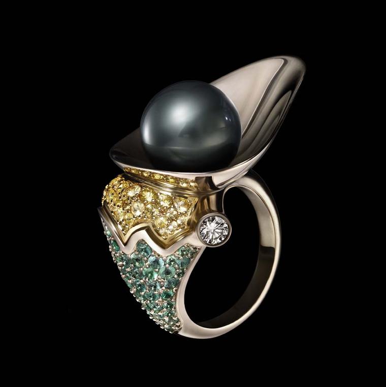 Dashi Namdakov Pearl ring in white and yellow gold with diamonds, yellow sapphires, emeralds and pearls.