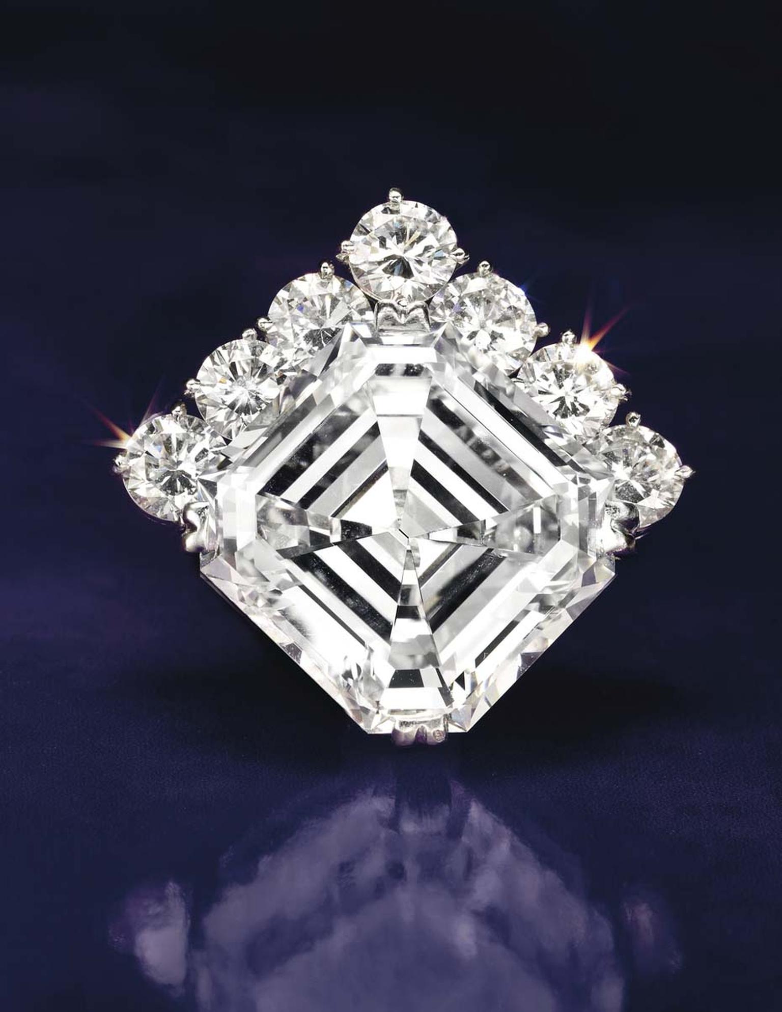 With a pre-sale estimate of US$700,000-900,000, this 18.38ct square-cut H color diamond pendant sold for US$941,000 during Christie’s New York sale of Important Jewels.