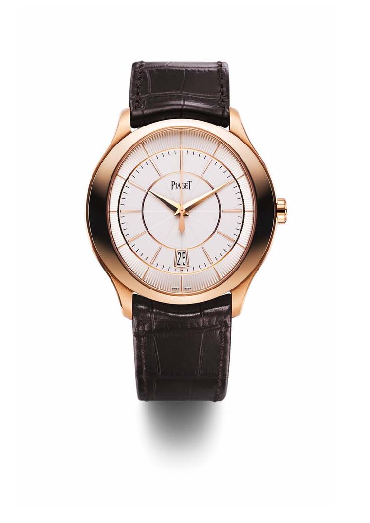Piaget Gouverneur men's watch features a handsome white guilloché dial and an ultra-slim rose gold case measuring a mere 9mm, thanks to the Piaget 800P self-winding ultra-thin movement.