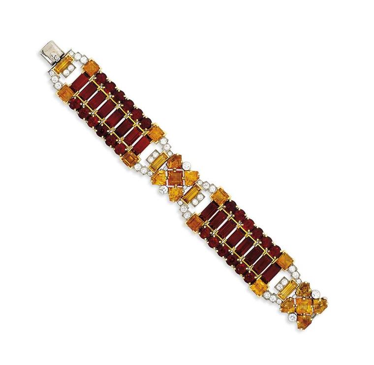 The Art Deco citrine and diamond Cartier London bracelet, circa 1935, that sold for £80,500 at Christie’s Important Jewels sale in London on 26 November 2014 (estimate: £25,000-35,000).