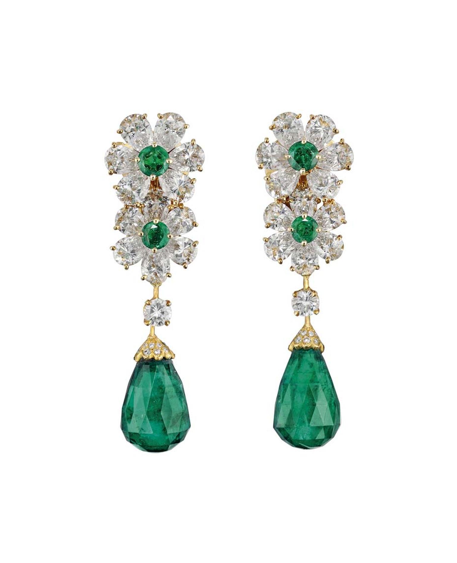 A pair of 1990s Van Cleef & Arpels emerald drop and diamond ear pendants are another highlight of Christie’s Important Jewels sale in London on 26 November 2014 (estimate: £60,000-£80,000).