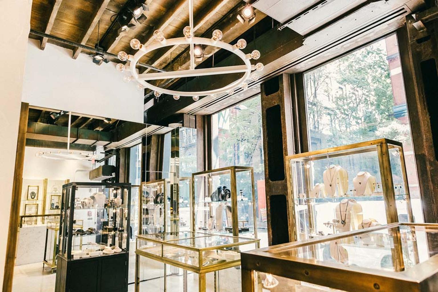 Broken English, the trend-setting jewelry store in Los Angeles, opened its doors in Manhattan this fall, bringing its tightly curated selection of vintage and contemporary jewelry to the East coast.