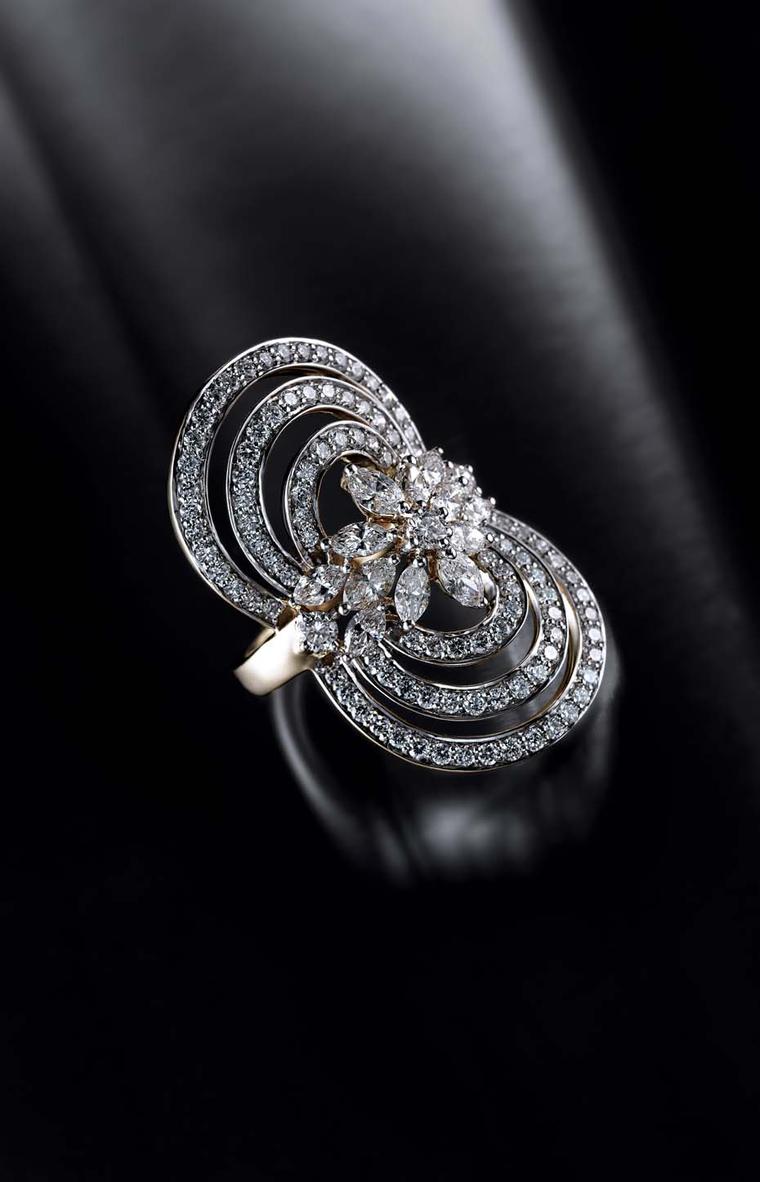 Platinum & Diamond PALAIS RING-DANT Pear Shape Ballerina Ring | Fox Estate  Jewelry