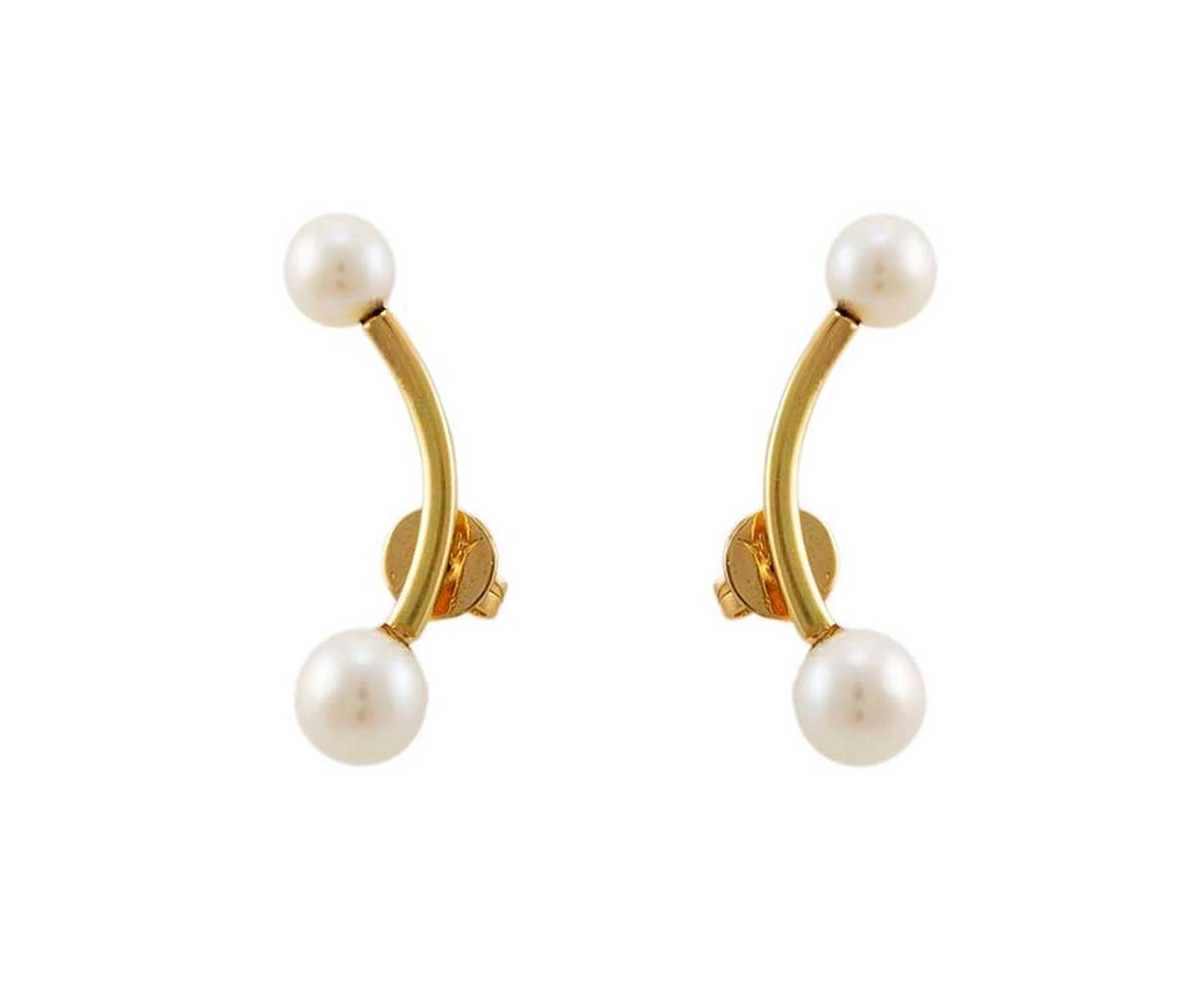 Ana Khouri pearl earrings in gold.