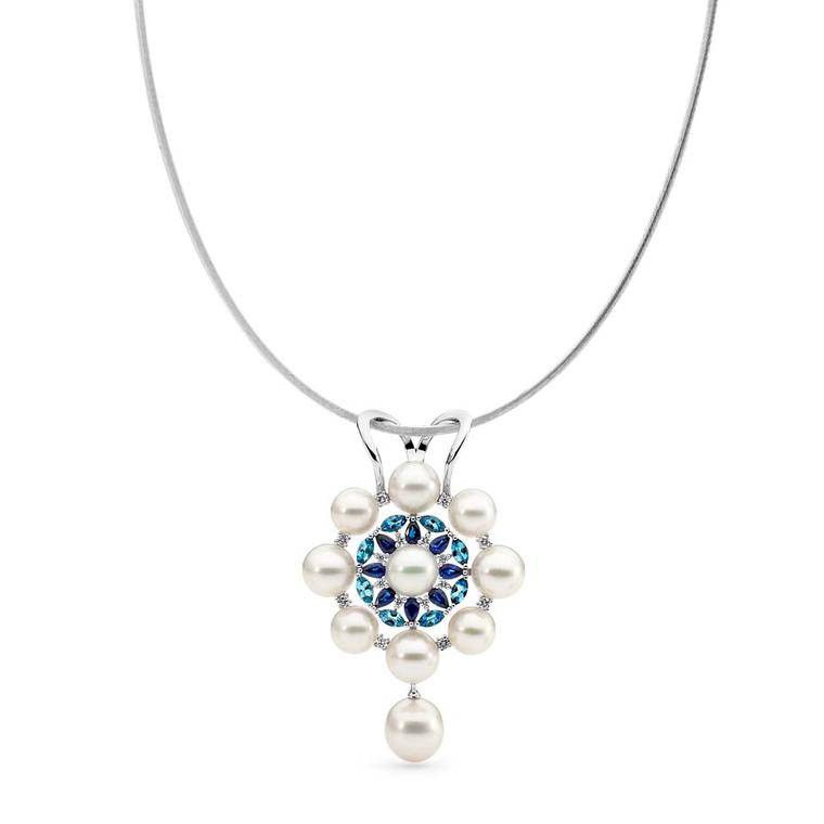 Linneys necklace in white gold with Australian South Sea pearls, diamonds, sapphires and aquamarines.