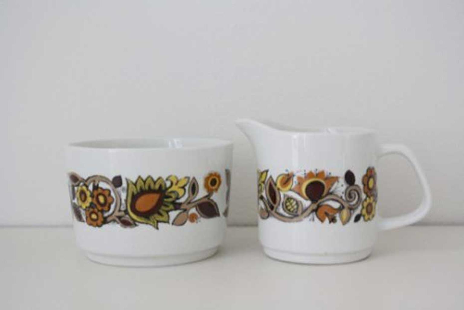 Louis Vuitton jug and sugar bowl set from the 60s Flower collection.