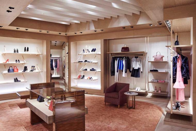 Louis Vuitton's 301sq m store in Terminal 5 sells fine jewellery, watches and a selection of the maison’s leather goods, women’s ready-to-wear, shoes, accessories and sunglasses.