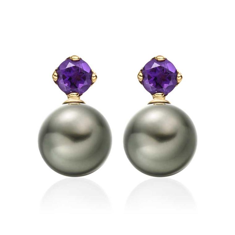 Winterson Lief Tahitian pearl earrings in yellow gold with amethysts.