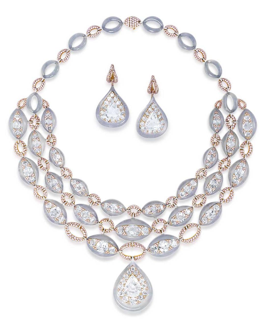Glenn Spiro's jadeite suite includes a necklace set with a