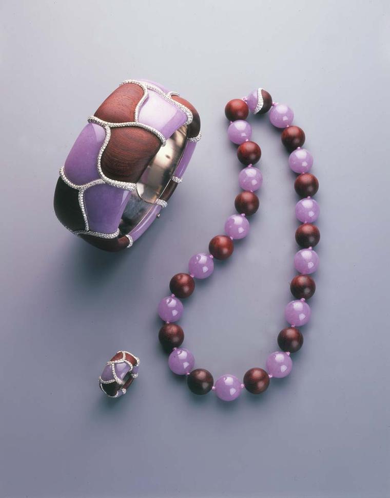 Samuel Kung's contemporary-styled lavender jadeite suite set in white gold with wood.